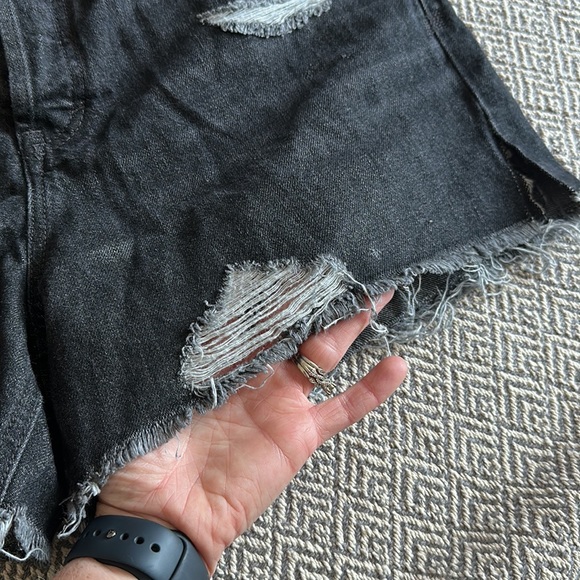 We The Free Black Distressed High Waisted Denim Jean Shorts Size 30 - Picture 7 of 13